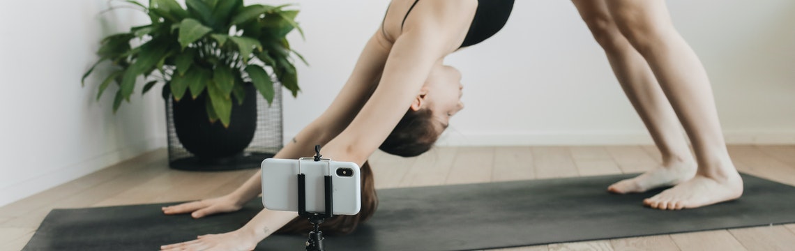 virtual-yoga-class streaming-yoga-class